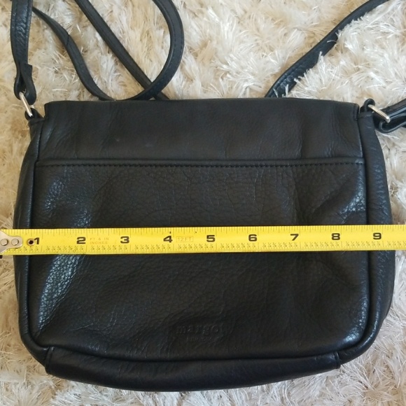 Forgot Small black leather crossbody purse top fla - Picture 5 of 6